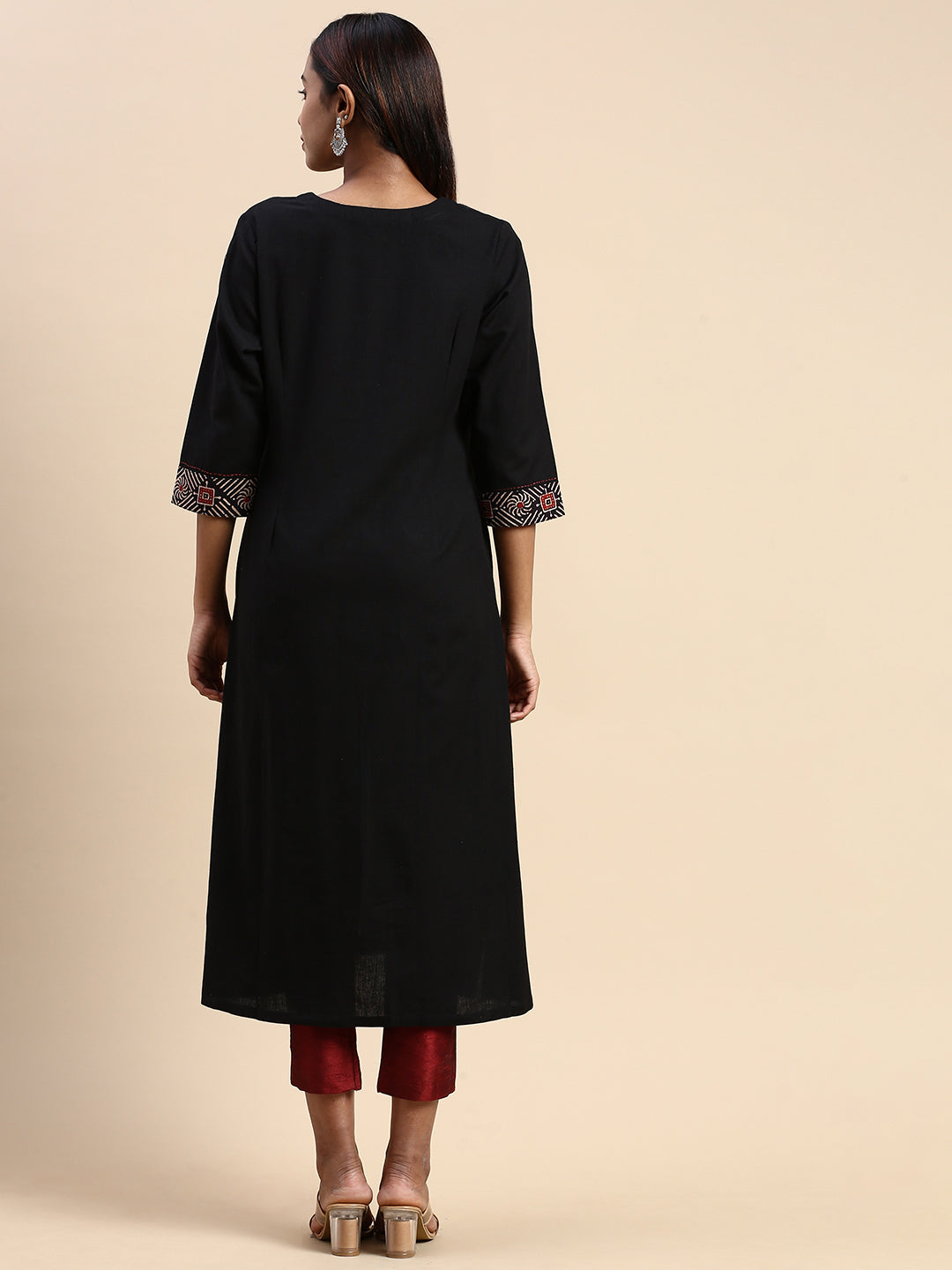 Straight Heavy Rayon Plain Black Kurti With Pocket, Size: M at Rs 220/piece  in Ahmedabad